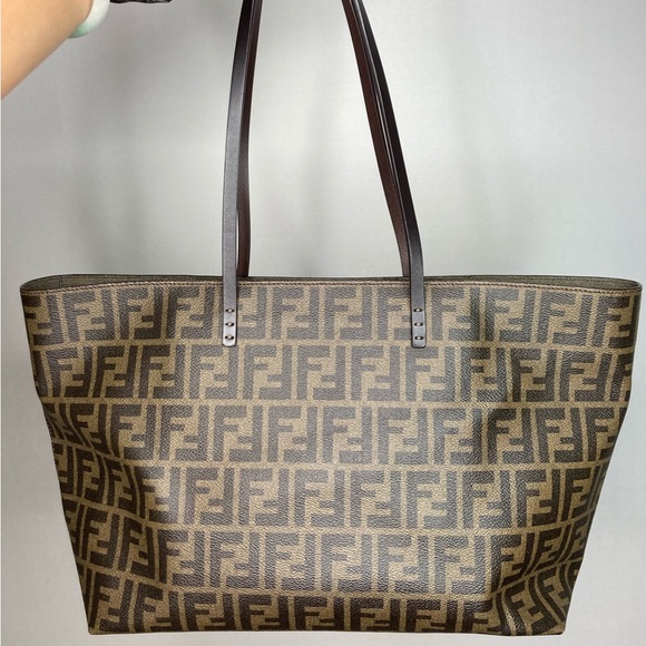 Authentic Fendi Zucca Canvas Tote - Picture 3 of 15